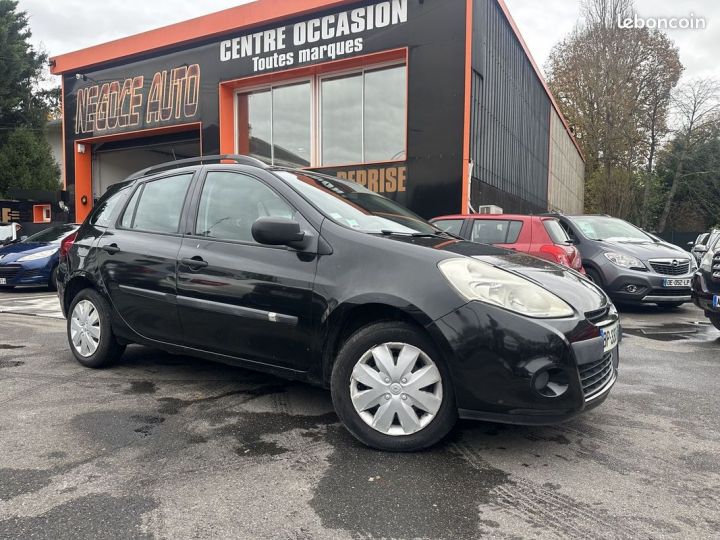 Renault Clio III 1.5 DCI 65CH GENERIQUE 3P Noir - 1