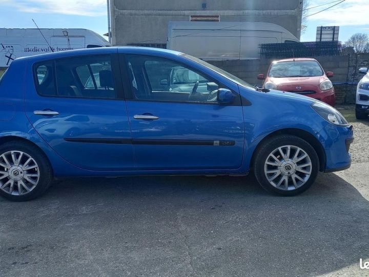 Renault Clio III 1.5 DCI 85 DYNAMIQUE 5 PORTES Bleu - 5