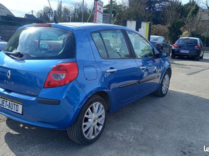 Renault Clio III 1.5 DCI 85 DYNAMIQUE 5 PORTES Bleu - 12