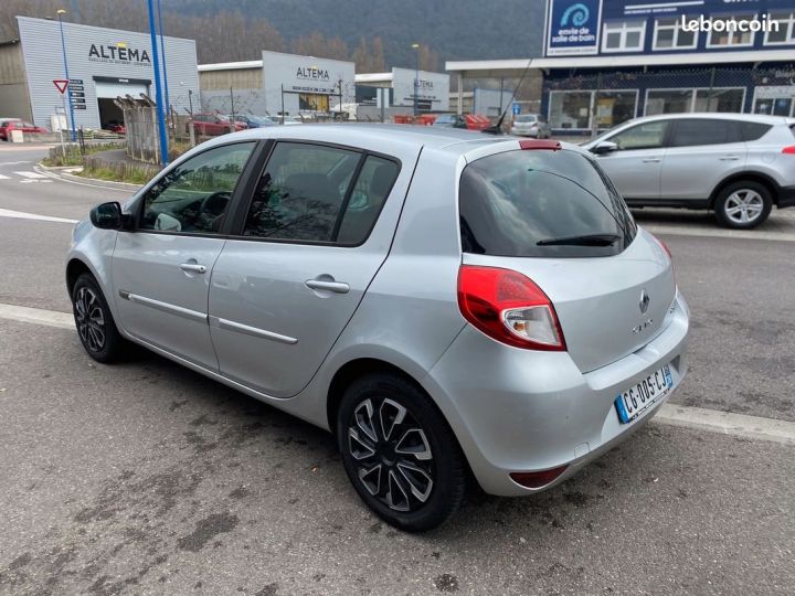 Renault Clio III (2) 1.5 dCi Night & Day TOMTOM Gris - 2
