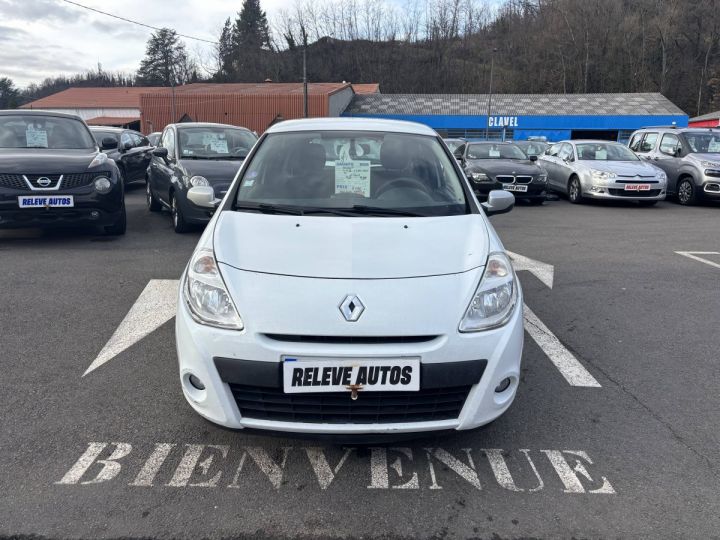 Renault Clio III (B/C85) 1.2 16v 75ch Collection Alizé 3p BLANC - 1