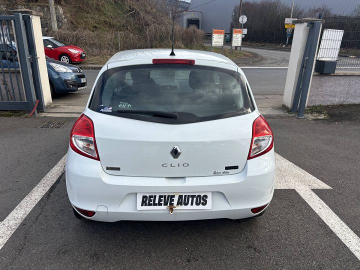 Renault Clio III (B/C85) 1.2 16v 75ch Collection Alizé 3p BLANC - 5