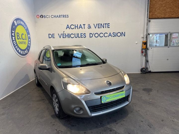 Renault Clio III ESTATE 1.2 16V 75CH EXPRESSION CLIM Marron - 2