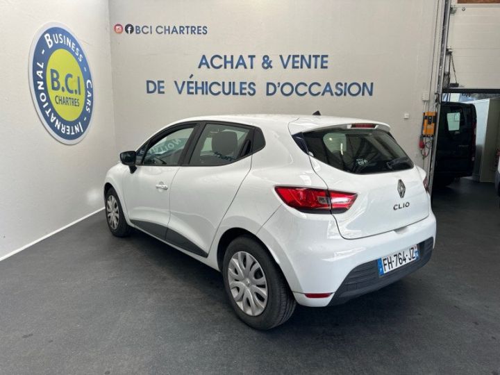 Renault Clio IV 1.5 DCI 75CH ENERGY BUSINESS 5P EURO6C Blanc - 3