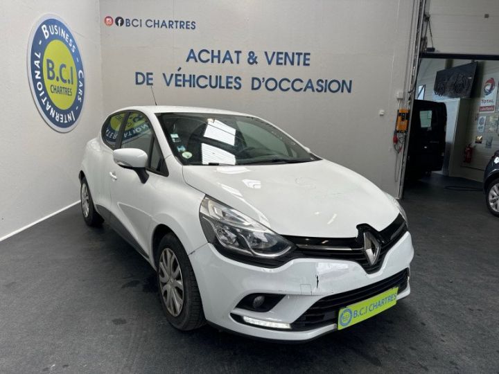 Renault Clio IV 1.5 DCI 75CH ENERGY ZEN 5P Blanc - 1