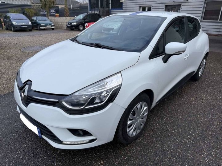 Renault Clio IV 1.5 dCi 90ch energy Business 5p BLANC - 1