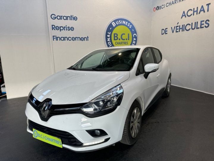 Renault Clio IV 1.5 DCI 90CH ENERGY BUSINESS 82G 5P Blanc - 3