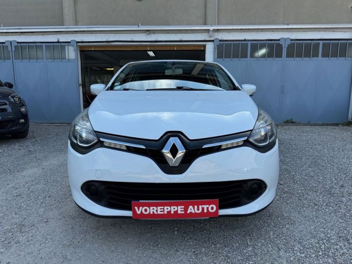 Renault Clio IV 1.5 DCI 90CH ENERGY EXPRESSION/ CRITERE 2 / 1 ERE MAIN / Blanc - 2