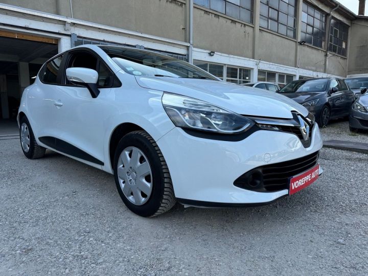 Renault Clio IV 1.5 DCI 90CH ENERGY EXPRESSION/ CRITERE 2 / 1 ERE MAIN / Blanc - 3