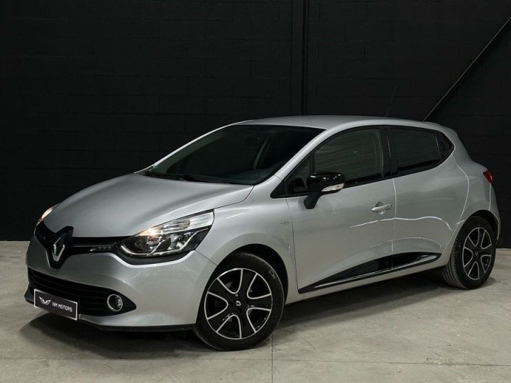 Renault Clio IV 5 Portes 1.5 dCi FAP eco2 S&S 90 CV Limited Gris Métallisé - 1