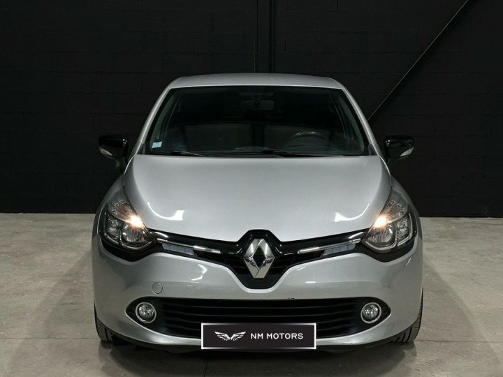 Renault Clio IV 5 Portes 1.5 dCi FAP eco2 S&S 90 CV Limited Gris Métallisé - 6