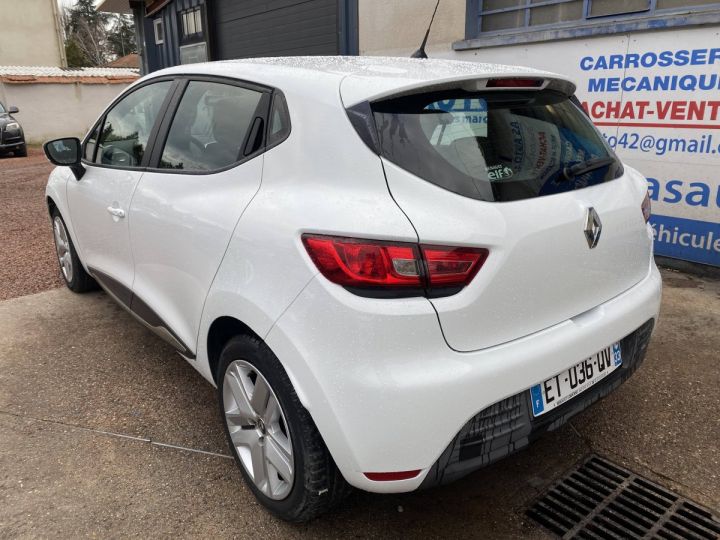 Renault Clio IV (B98) 1.5 dCi 75ch energy Zen 5p BLANC - 3