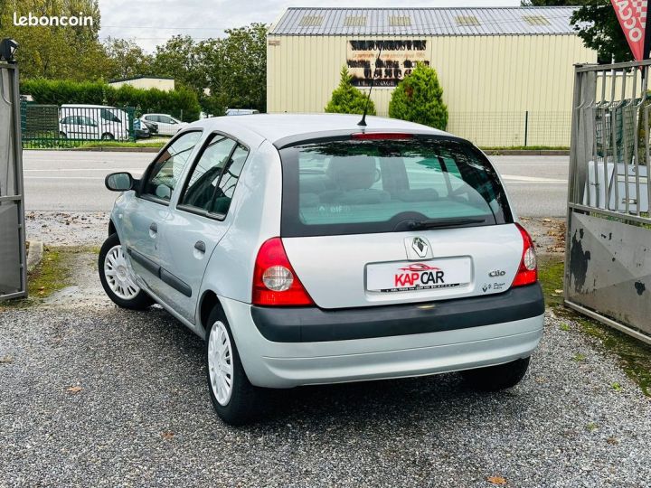 Renault Clio iv estate dci 90 graphite garantie 6 mois Gris - 2