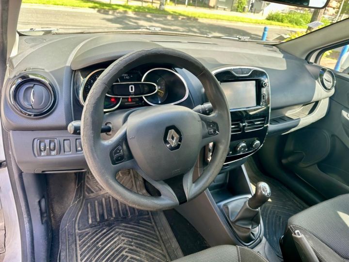 Renault Clio IV SOCIETE 1.5 DCI 90 ENERGY AIR MEDIANAV ECO2 90G Blanc - 8