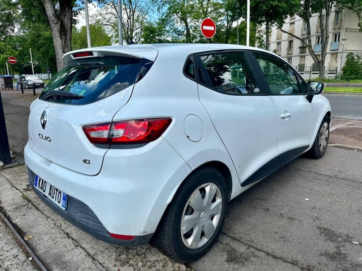 Renault Clio IV SOCIETE 1.5 DCI 90 ENERGY AIR MEDIANAV ECO2 90G Blanc - 12