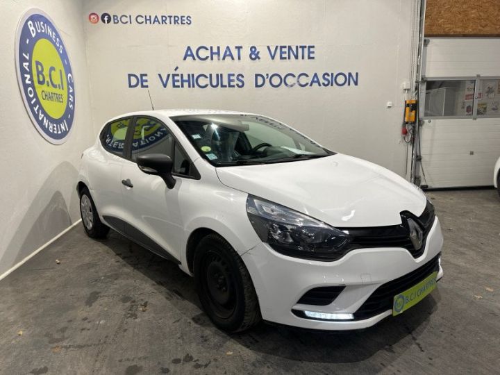 Renault Clio IV STE 1.5 DCI 75CH ENERGY AIR Blanc - 3