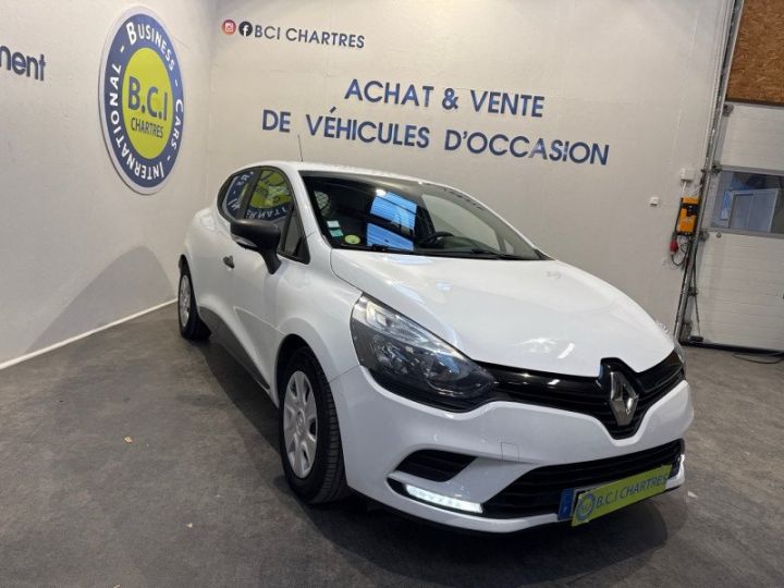 Renault Clio IV STE 1.5 DCI 75CH ENERGY AIR E6C Blanc - 3