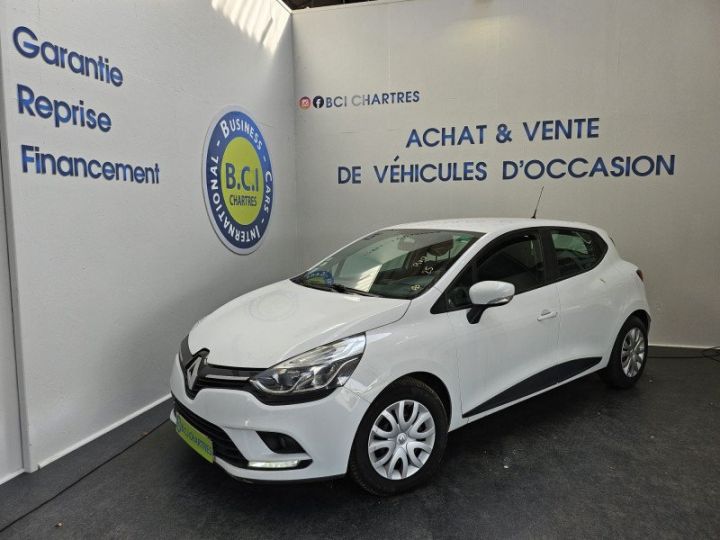 Renault Clio IV STE 1.5 DCI 75CH ENERGY AIR MEDIANAV Blanc - 1