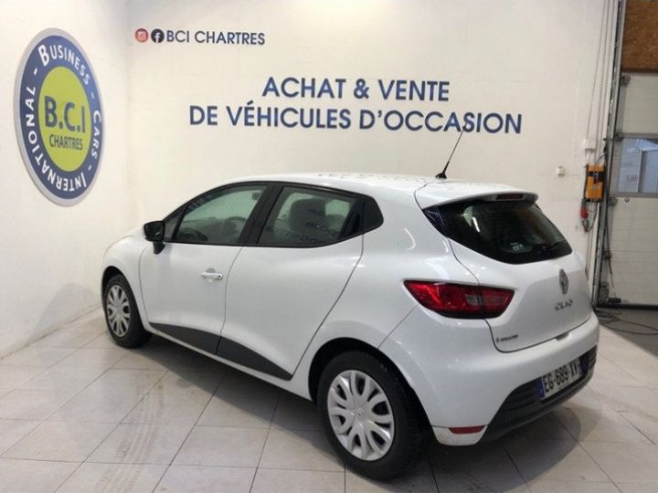 Renault Clio IV STE 1.5 DCI 75CH ENERGY AIR MEDIANAV Blanc - 5