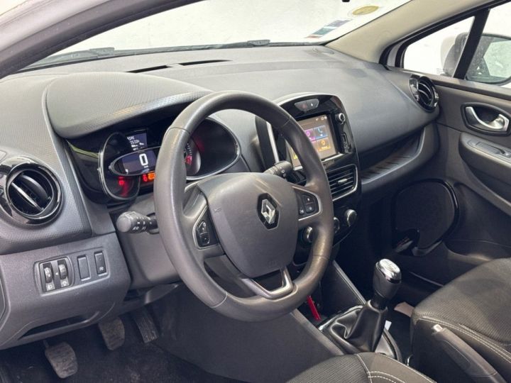 Renault Clio IV STE 1.5 DCI 75CH ENERGY AIR MEDIANAV E6C Blanc - 6