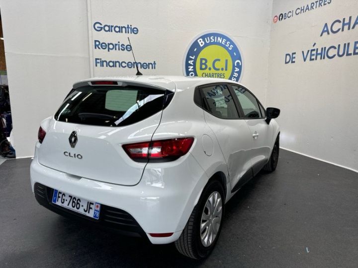 Renault Clio IV STE 1.5 DCI 75CH ENERGY AIR MEDIANAV E6C Blanc - 3