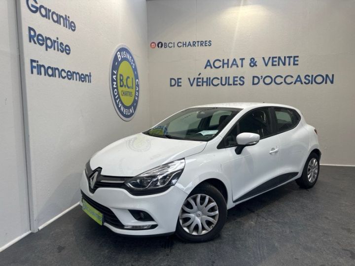 Renault Clio IV STE 1.5 DCI 90CH ENERGY AIR MEDIANAV E6C Blanc - 1