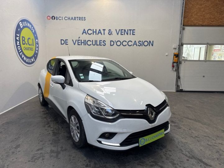 Renault Clio IV STE 1.5 DCI 90CH ENERGY AIR MEDIANAV E6C Blanc - 2