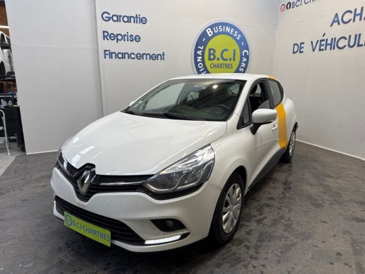 Renault Clio IV STE 1.5 DCI 90CH ENERGY AIR MEDIANAV E6C Blanc - 3