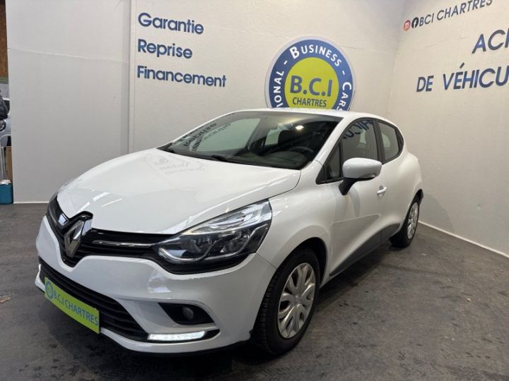 Renault Clio IV STE 1.5 DCI 90CH ENERGY AIR MEDIANAV ECO² 82G Blanc - 3