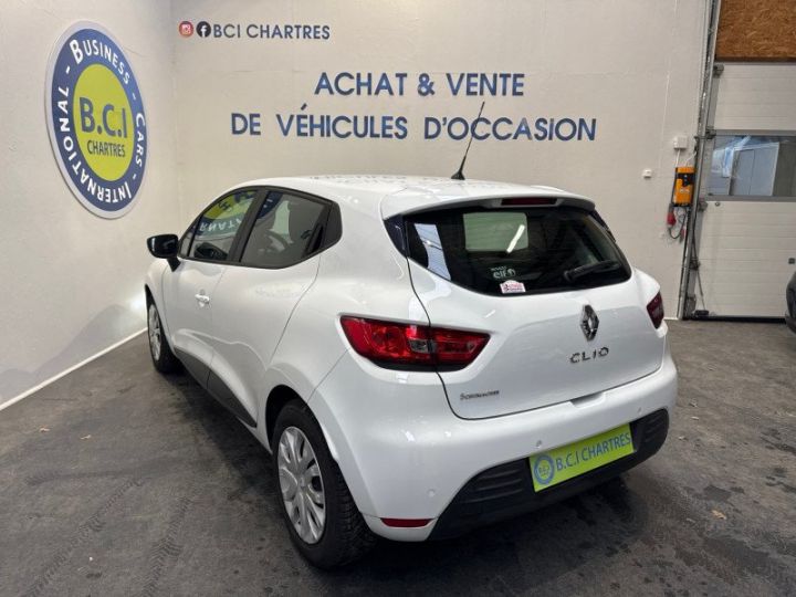 Renault Clio IV STE 1.5 DCI 90CH ENERGY AIR MEDIANAV ECO² 82G Blanc - 4