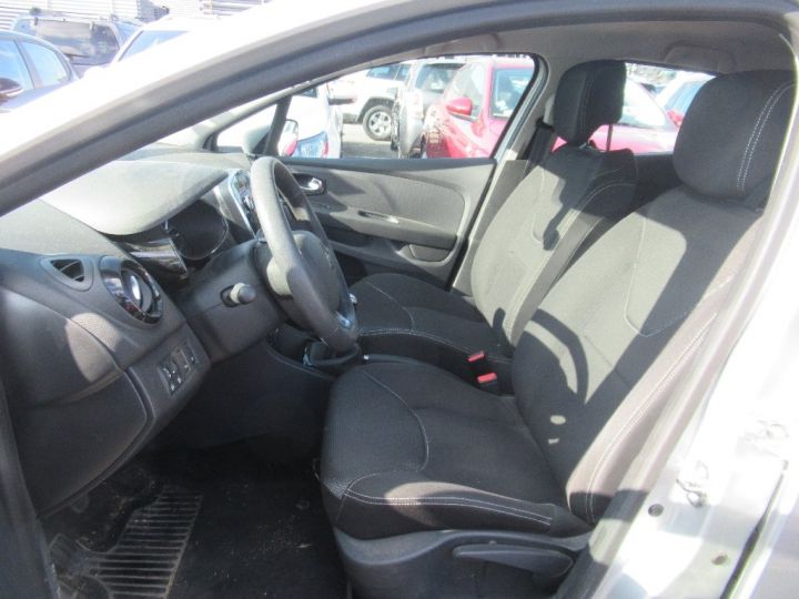 Renault Clio IV TCe 75 Trend Gris Clair - 8