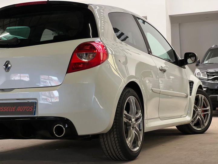 Renault Clio RS III 2.0 16V Sport 201Ch Blanc Métallisé - 19