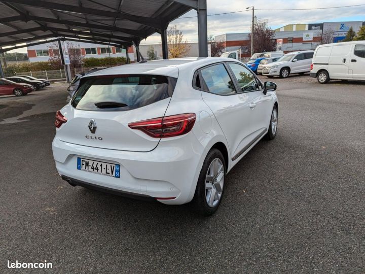 Renault Clio v tce 100 , 31000 km Blanc - 3