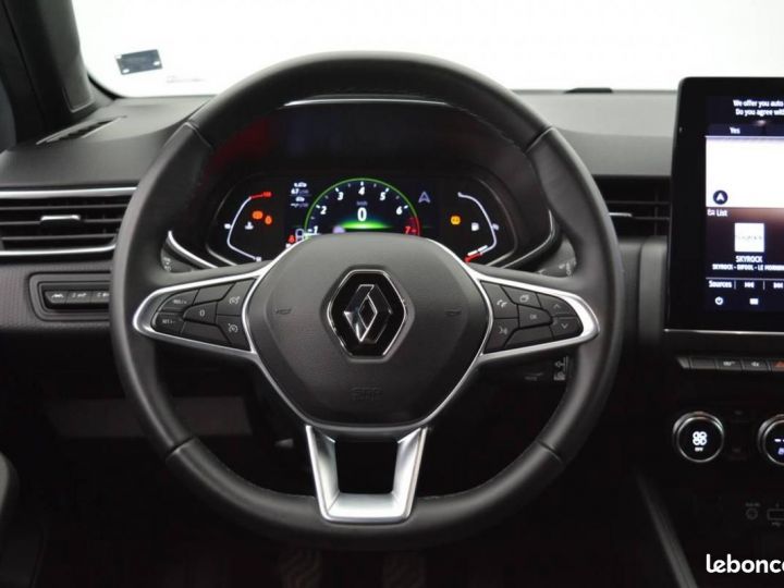 Renault Clio V TCe 90 21N Intens Jantes alliage 17 Viva Stella diamantée noir + EASY LINK 9,3... Blanc - 11