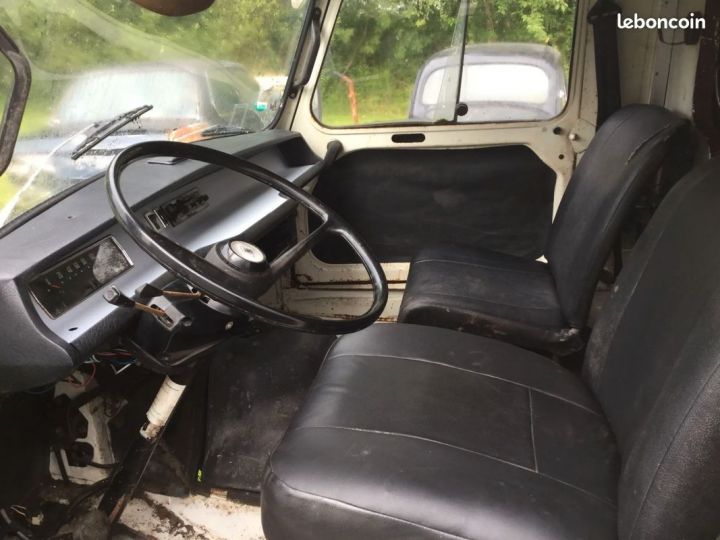 Renault Estafette Très original boucherie Food truck 1ere main  - 5