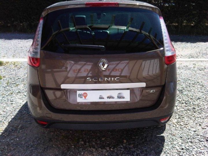 Renault Grand Scenic III PRIVILEGE DCI 110cv 7 Places Pack premium     Diesel BRUN MOKA - 23