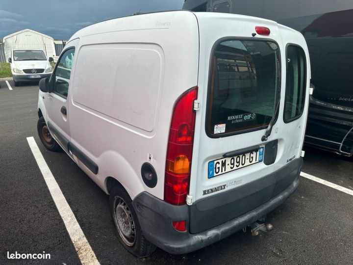 Renault Kangoo 1.9d essieu arrière hs Blanc - 4