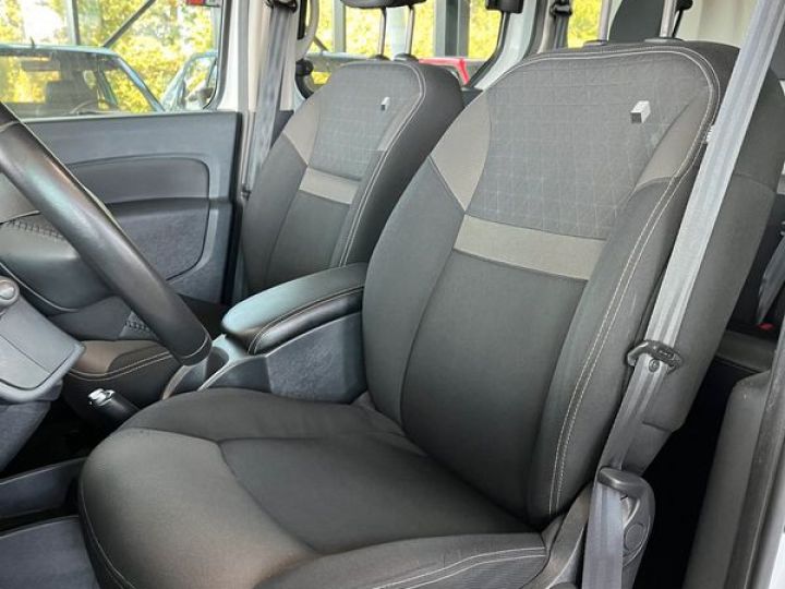 Renault Kangoo dci 115CH Limited entretien exclusivement chaque année chez GARANTIE 6 ANS 5 places Régulateur de vitesse Bluetooth 289-mois  - 5