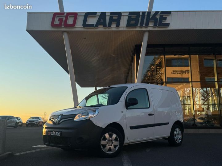 Renault Kangoo DCI 95CH R-Link Garantie 6 ans Radars recul GPS Bluetooth Climatisation 15P 249HT-mois Occasion