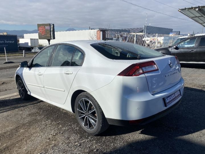 Renault Laguna 1.5 dCi 110 eco2 Zen Blanc - 9