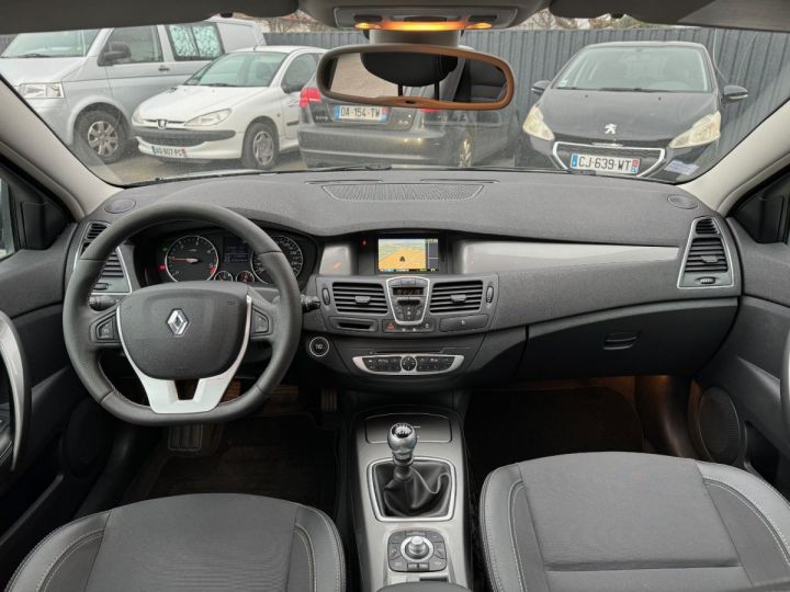 Renault Laguna GT 4Control 2.0 dci 150ch Noir - 6