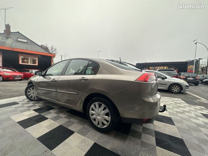 Renault Laguna III 1.5 DCI 110CH CARMINAT ECO² Beige - 2