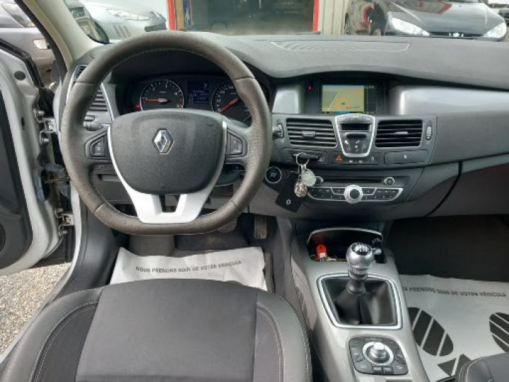 Renault Laguna RENAULT LAGUNA III 2.0 DCI 130 FAP 4 CONTROLS Grise - 4