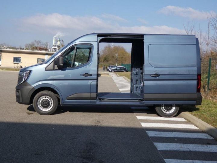 Renault Master FOURGON NOUVEAU TRAC 3T5 L2H2 BLUE DCI 170 EXTRA Gris - 6