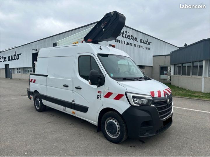 Renault Master l2h2 tronqué nacelle Klubb k26 11m60  - 1