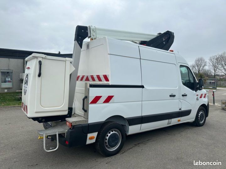 Renault Master l2h2 tronqué nacelle Klubb k26 11m60  - 3