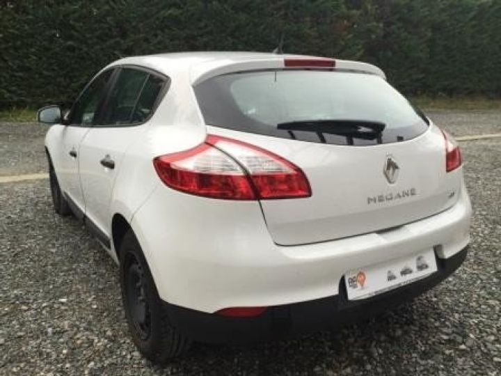 Renault Megane 3 SOCIETE DCI 85 ECO2 5 portes     Diesel BLANCHE - 9