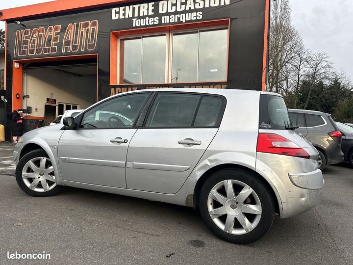 Renault Megane II 2.0 16V 135CH CONFORT DYNAMIQUE Gris - 4