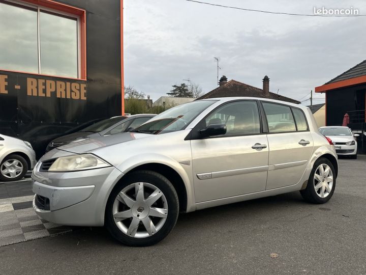 Renault Megane II 2.0 16V 135CH CONFORT DYNAMIQUE Gris - 7