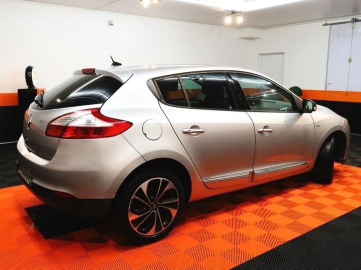 Renault Megane III 1.2 TCE 130CH BOSE EDC Gris C - 3